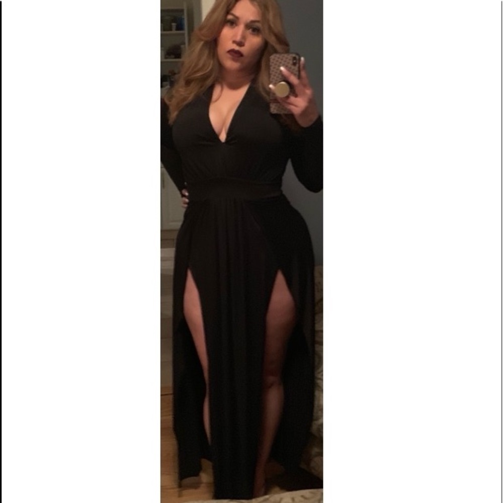 Fashion nova 2 side split deep v dress